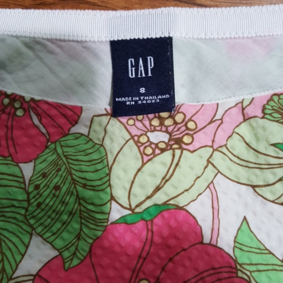 *GAP* Lovely Textured Floral A-line Skirt (Size 8) - Picture 3 of 6